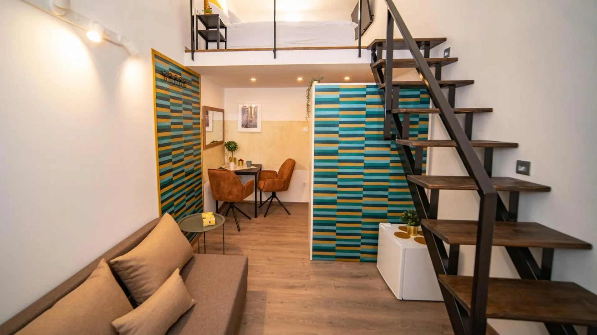 Free Parking -Corvin Palace Residence-3Bdrm,6Ppl,Wifi,Ac ブダペスト