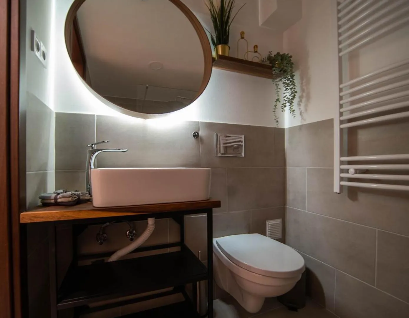 Free Parking -Corvin Palace Residence-3Bdrm,6Ppl,Wifi,Ac ブダペスト アパート
