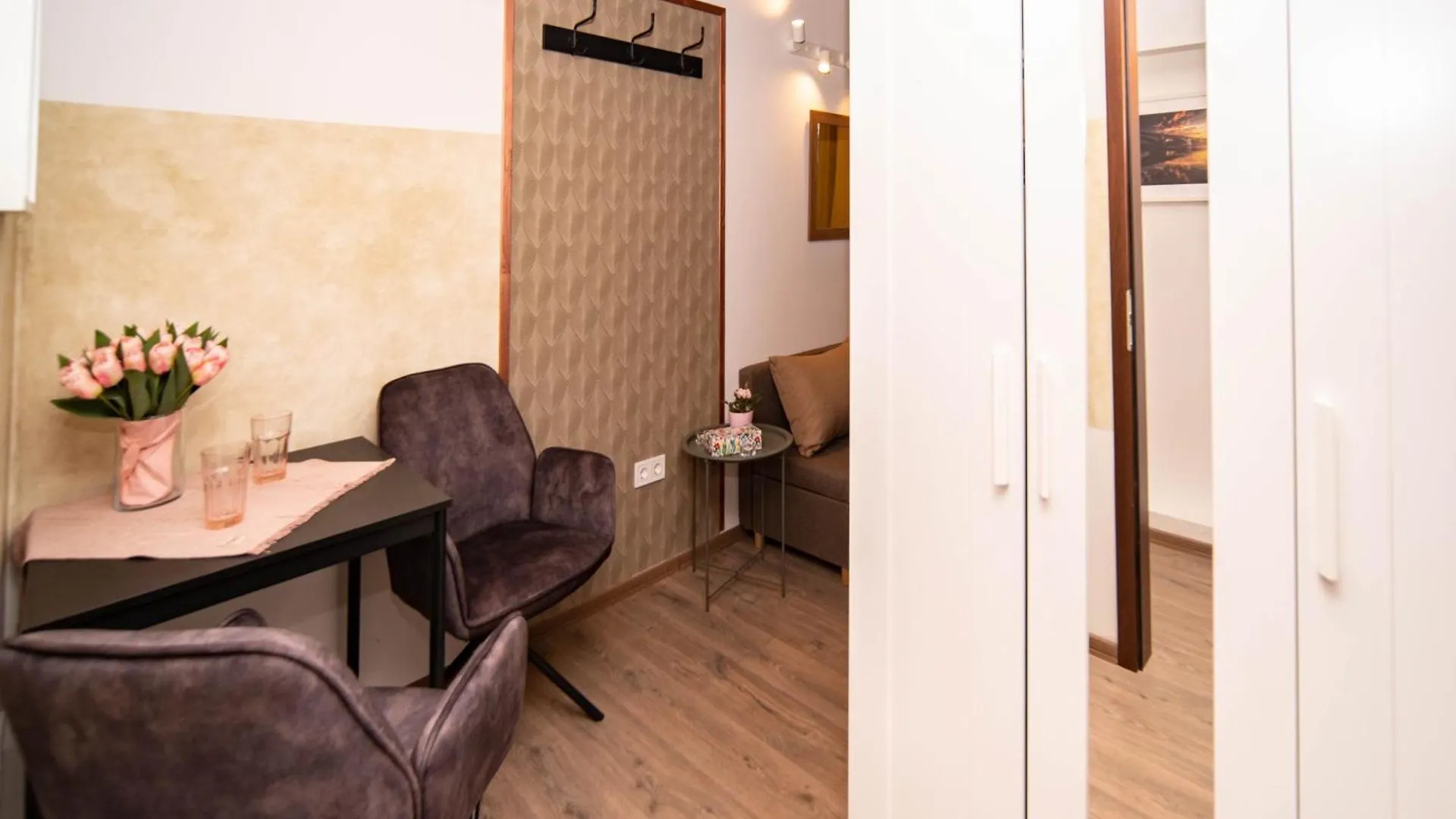 Free Parking -Corvin Palace Residence-3Bdrm,6Ppl,Wifi,Ac ブダペスト